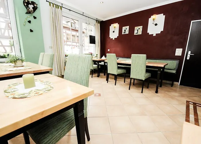 Gaestehaus Wieghardt 招待所 布劳巴赫